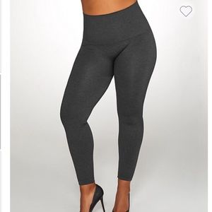 SPANX PLUS SIZE LOOK AT ME NOW SEAMLESS LEGGINGS